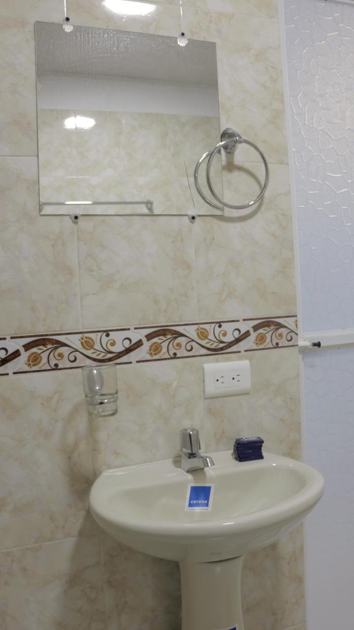 Puerto Caribe Hostal Guachaca Esterno foto